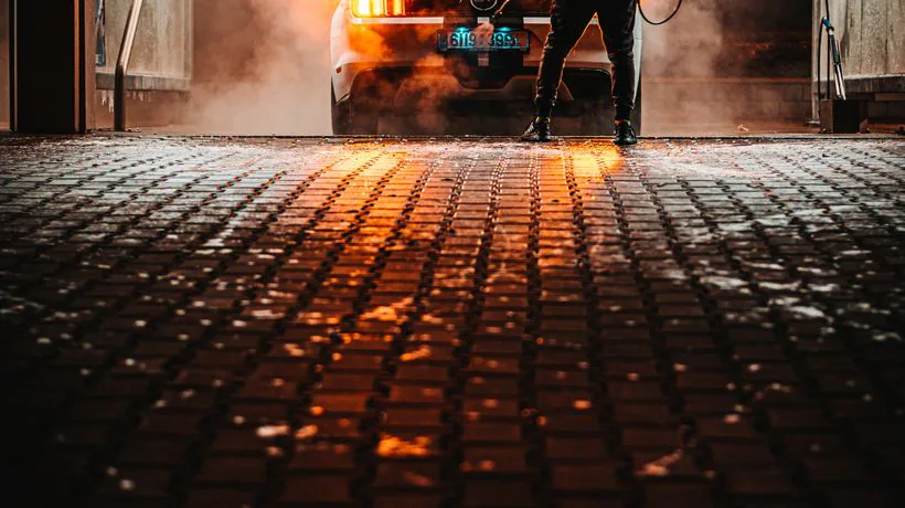 Washing a car in the correct order for the best result